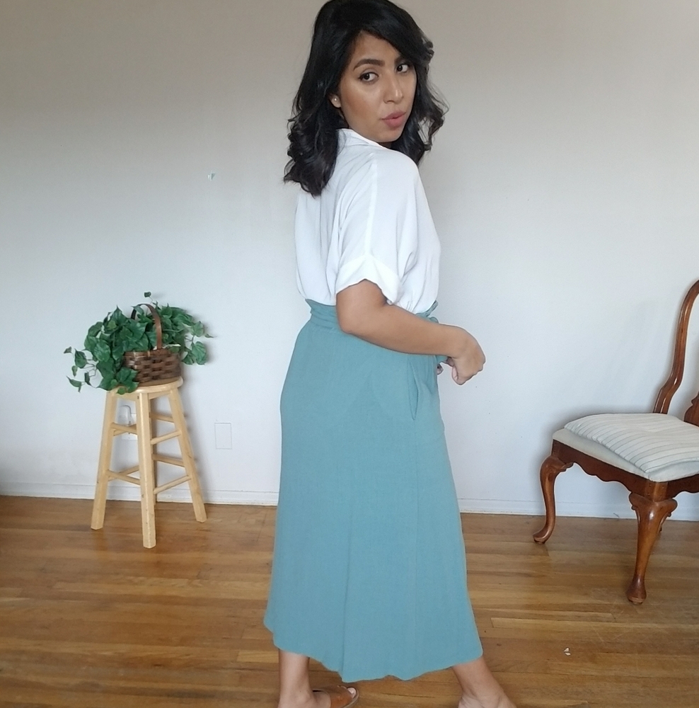 SAGE GREEN PAPER BAG BUTTON MIDI SKIRT - Picture 3 of 6